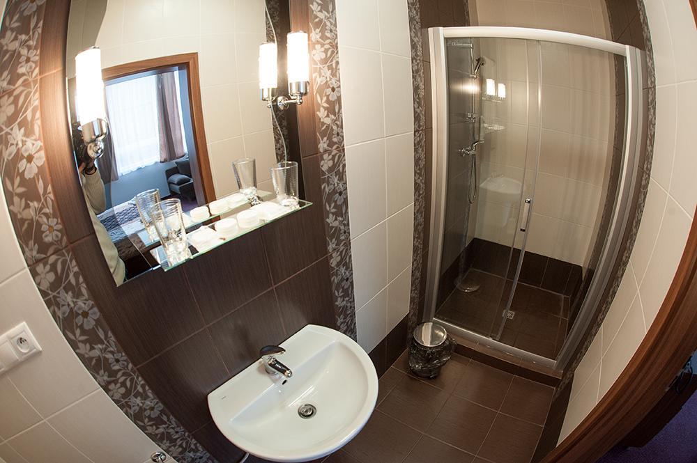 Hotel Branc, Garni Senica Pokoj fotografie